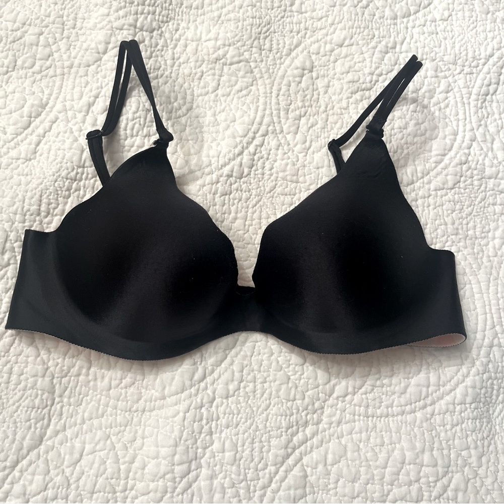 La Senza‎ black wireless bra size 32C